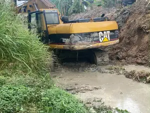 Caterpillar 325 CL Excavator