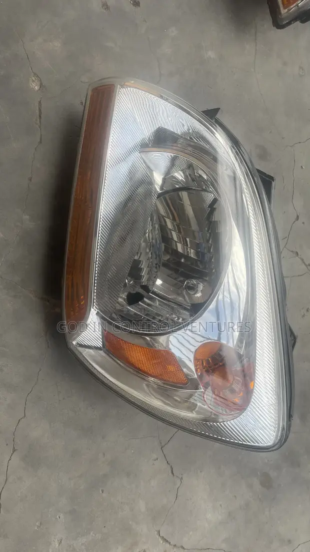 Kia Sportage 2008 Headlight - 1