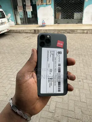 Apple iPhone 11 Pro 256GB Green