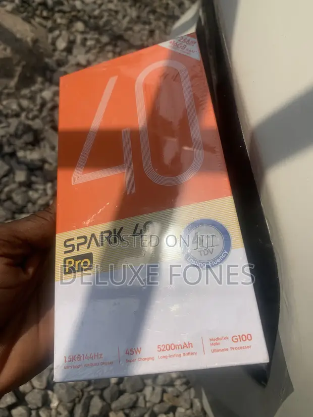 New Tecno Spark 40 Pro 256GB Black - 1