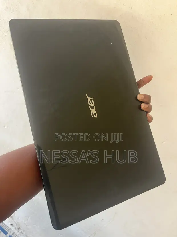 Acer Aspire E1 Laptop - 8GB RAM, 1TB HDD - 1