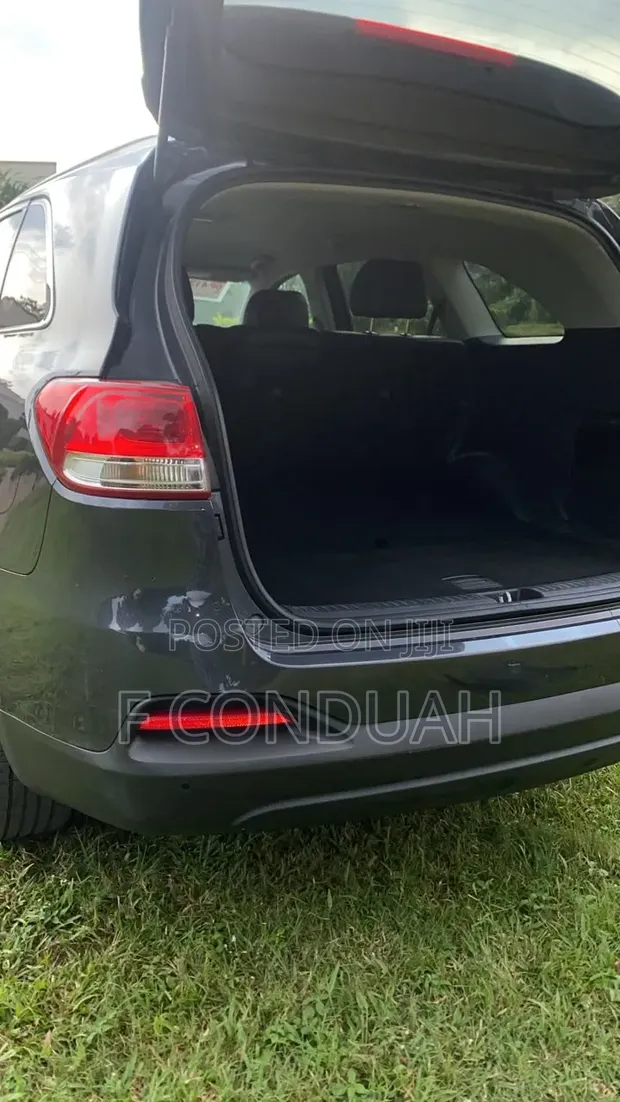 2017 Kia Sorento 2.4L LX AWD SUV - Black - 1