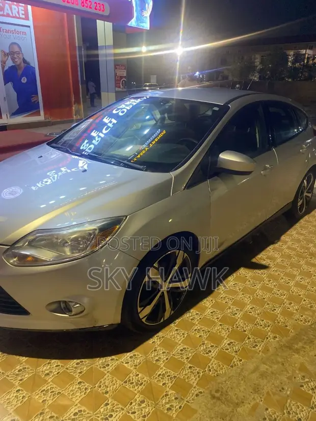 2012 Ford Focus S Sedan FWD 2.0L Gray - 1
