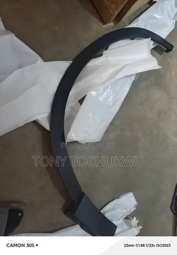 Honda CR-V Exterior Mouldings (2017-2022) - 1