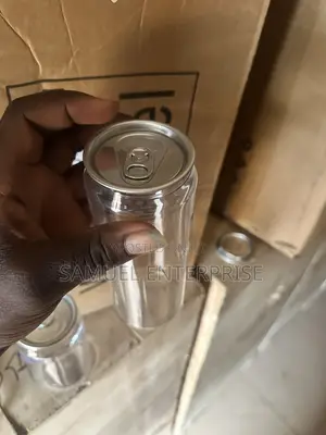 PET Cans with Lids
