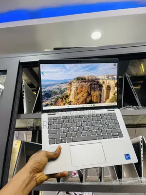 Dell Latitude 5420 Laptop - Intel Core i7, 16GB RAM, 256GB SSD