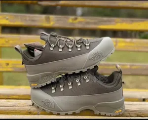 The North Face Glenclyffe Low Hiking Lifestyle Sneakers