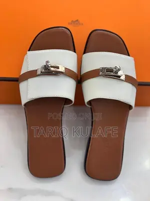 Hermes Giulia Kelly Slides - Brand New