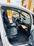 Toyota Voxy SV Premium 2014 White - 2