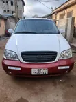 Kia Sedona 2005 White - 1