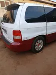 Kia Sedona 2005 White - 2