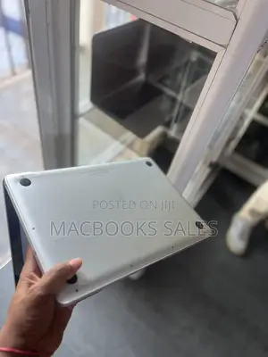 Apple MacBook Pro 2012 13" Intel Core i5 8GB RAM 320GB HDD