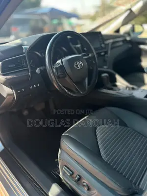 Toyota Camry SE 2024 Gray