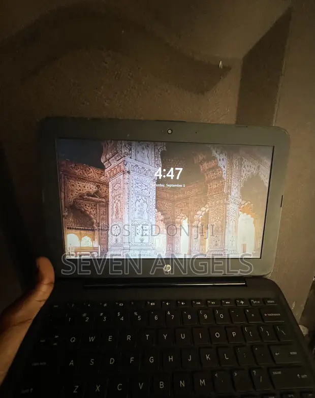 HP Stream 11 Pro G3 Laptop - 1