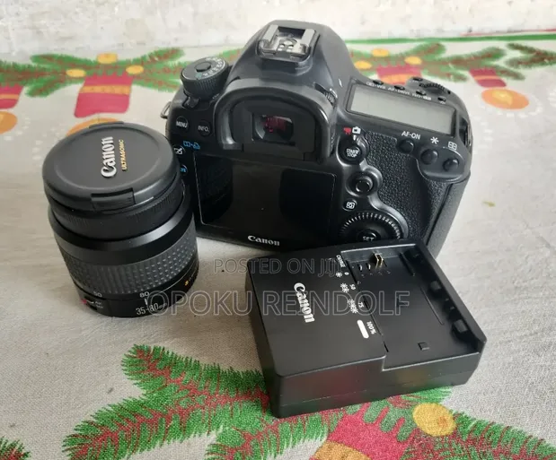 Canon EOS 5D Mark III with 35-80mm Lens - 1