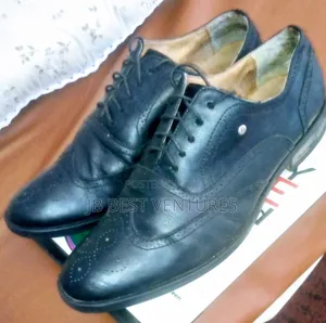 Hush Puppies Corporate Oxfords - Size 44