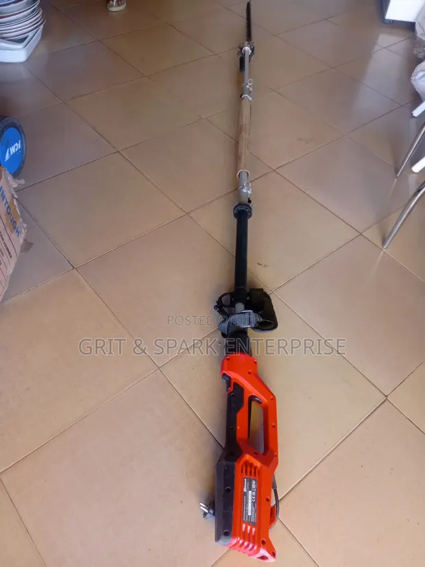 Einhell Electric Long Reach Hedge Trimmer 900W (41cm) - 1