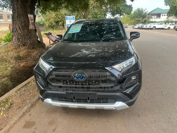 Toyota RAV4 2021 Black - 1