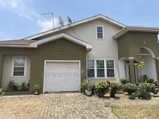 4 Bedroom House for Rent in Royal Palm Estate, Community 25 - 1