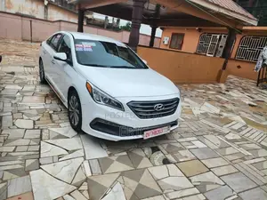 2015 Hyundai Sonata SE Sedan