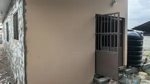 1 Bedroom Apartment for Rent in Danfa