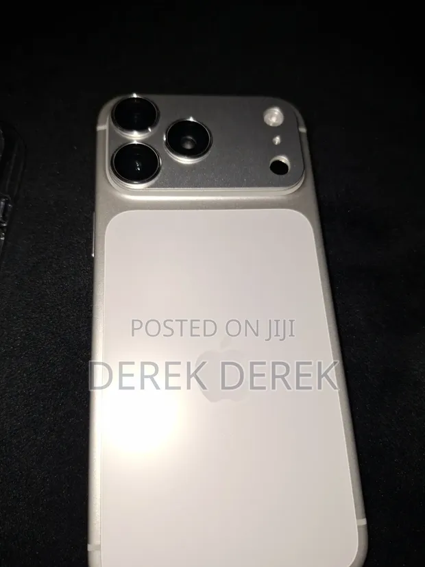 Apple iPhone 17 Pro Max 256GB Silver - 1