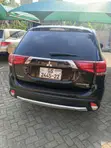 Mitsubishi Outlander SE FWD 2016 Black - 3