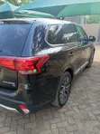 Mitsubishi Outlander SE FWD 2016 Black - 4