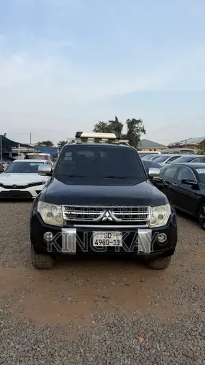 Mitsubishi Pajero 3.0 SUV 2010 Black