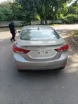 2016 Hyundai Elantra SE Sedan FWD (1.8L) - 4