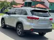 Toyota Highlander LE 2019 Silver - 2
