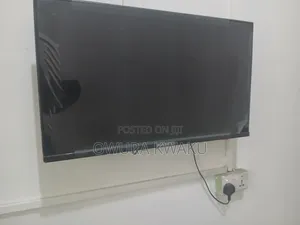 Nasco 32-Inch LED TV