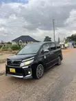 Toyota Voxy 2015 Black - 4