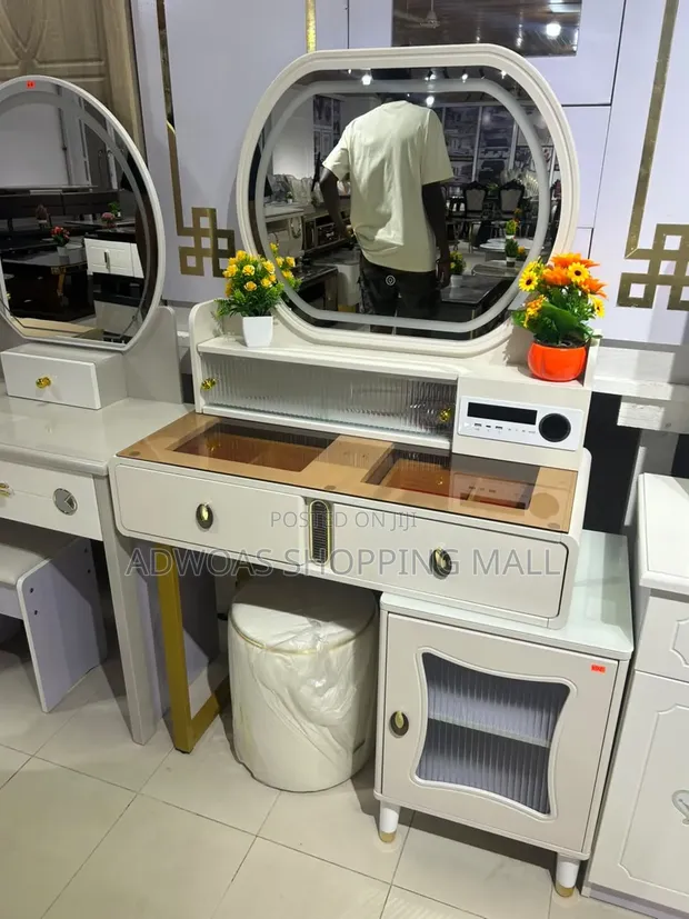 Executive Dressing Mirror - 1