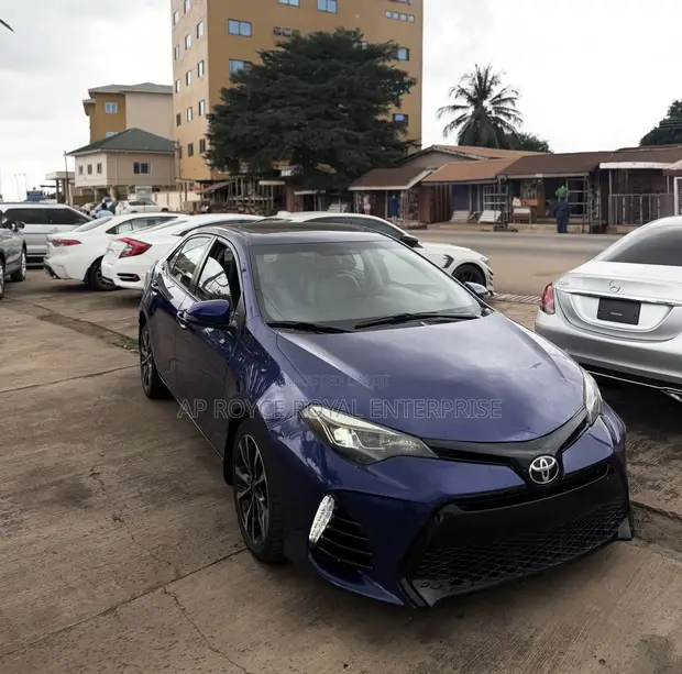 2017 Toyota Corolla SE Special Edition Sedan - 1