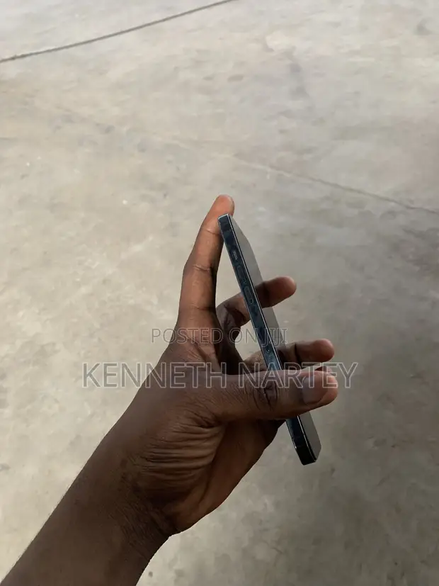 Apple iPhone 12 Pro Max 128GB Black - 1