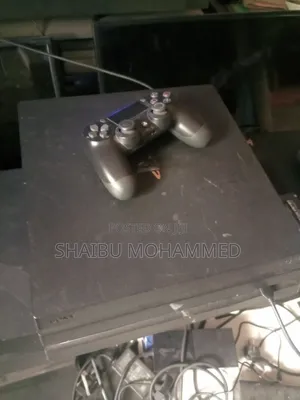 PS4 Pro Jailbreak with 17 Games