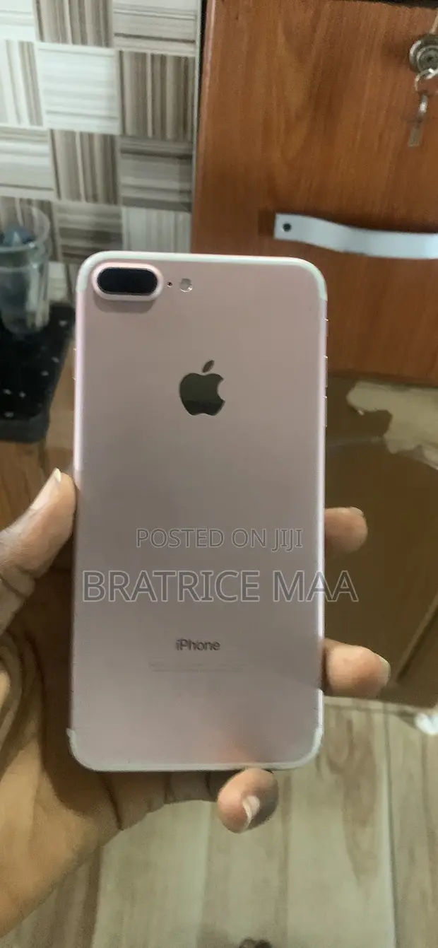 Apple iPhone 7 Plus 32GB Gold - 1