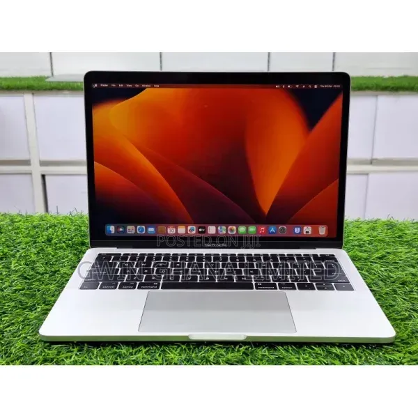 Apple MacBook Pro 2015 13-inch - 1