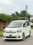 Toyota Voxy 2013 White - 3