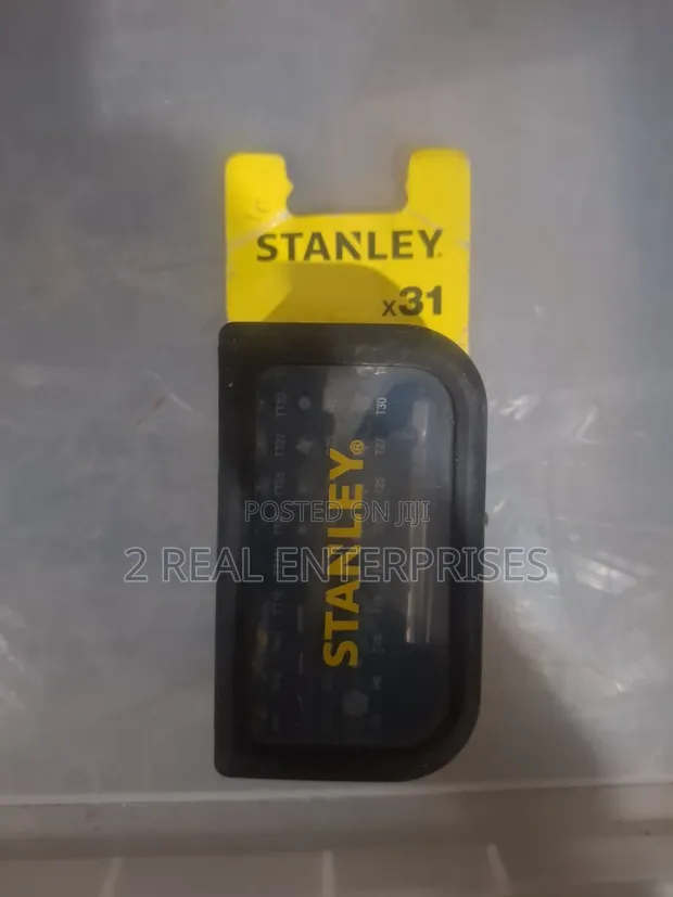 Stanley 31-Piece Screwdriver Bit Set with Magnetic Holder - 1