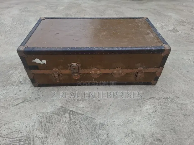 Victor British Manufacture Vintage Steamer Cabin Trunk - 1