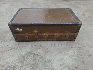 Victor British Manufacture Vintage Steamer Cabin Trunk