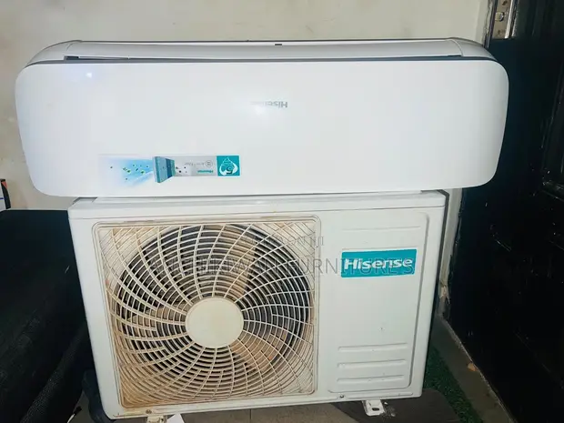 Hisense 2.5 HP Air Conditioner (2 Months Used) - 1