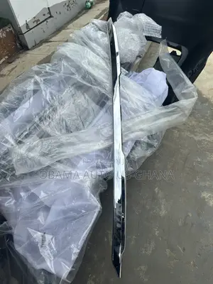Nissan Rogue Bumper Chrome Moulding (2017-2020)