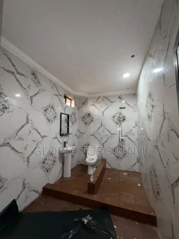 2 Bedroom House for Rent in Ashaley Botwe - 1