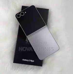 New Samsung Galaxy Z Flip6 256GB Silver
