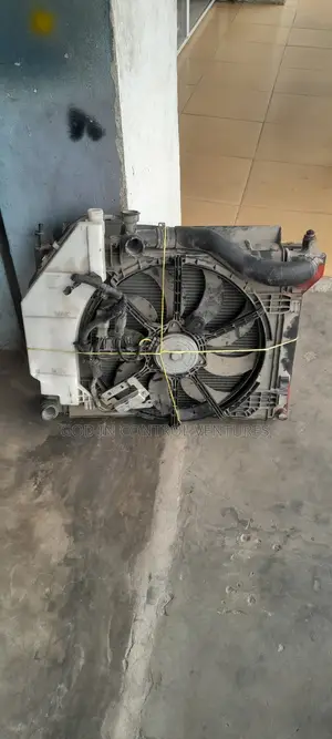Nissan Sentra 2012 Water Tank and Condenser