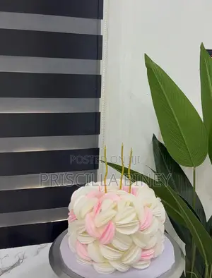 Vanilla and Strawberry Wafer Cake
