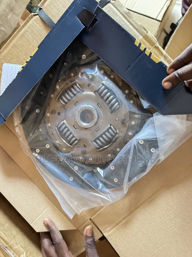 Nissan Patrol TD42 Clutch Disc - Brand New - 1
